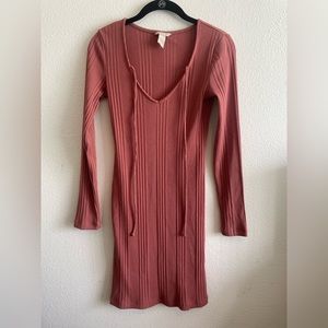Mauve Forever 21 ribbed, bodycon dress